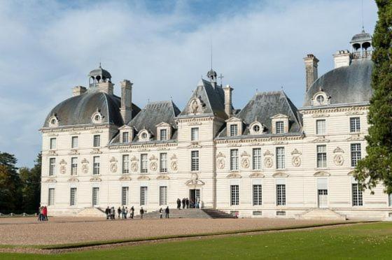 Loire Velo 3 Appartements Moderne Velo Parking 20 Places Velos Centre Ville Historique 布鲁瓦 外观 照片