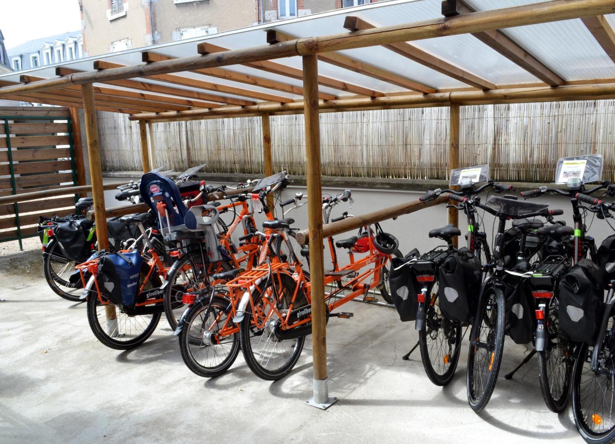 Loire Velo 3 Appartements Moderne Velo Parking 20 Places Velos Centre Ville Historique 布鲁瓦 外观 照片